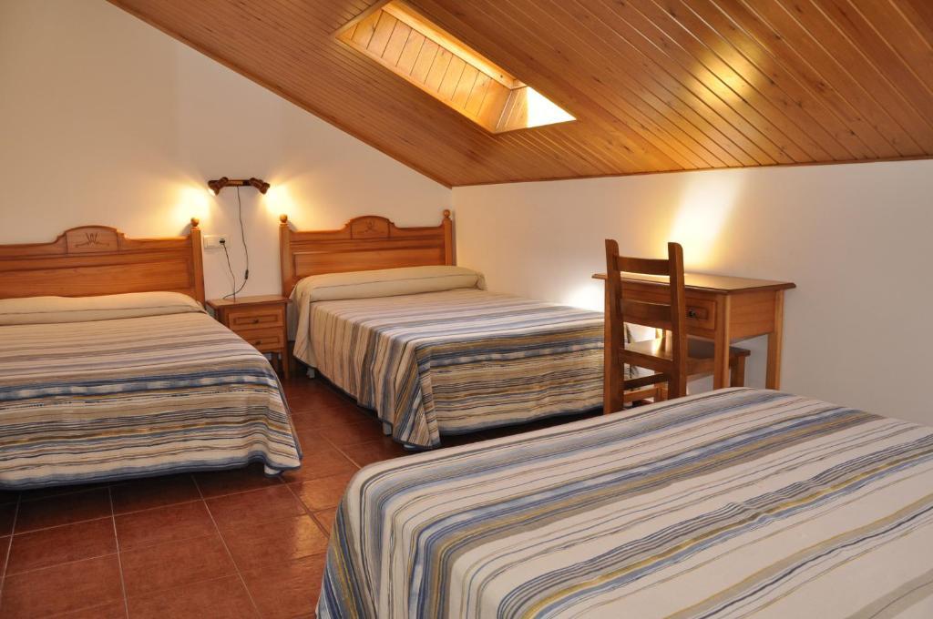 Hotel Castillo D'Acher Siresa エクステリア 写真