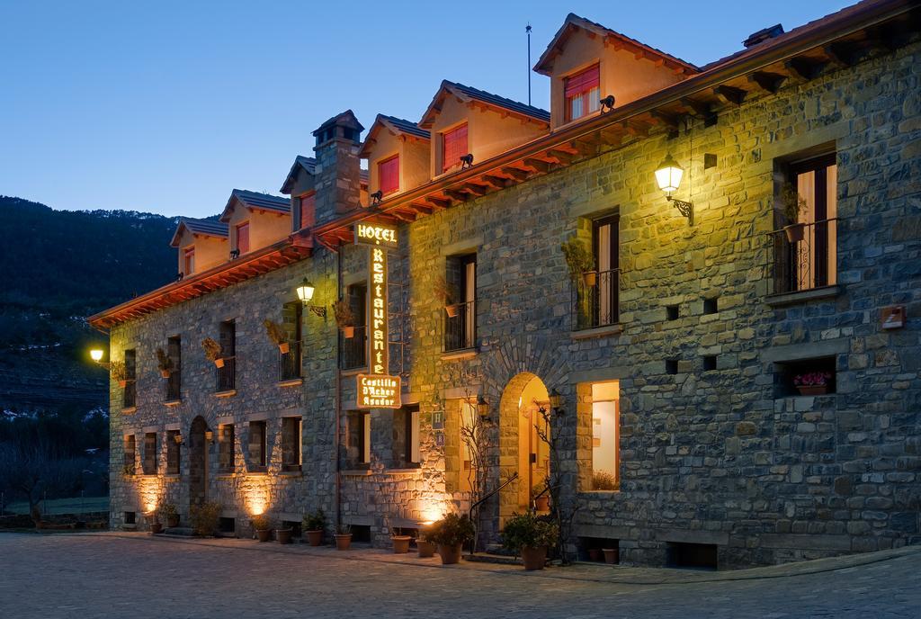 Hotel Castillo D'Acher Siresa エクステリア 写真